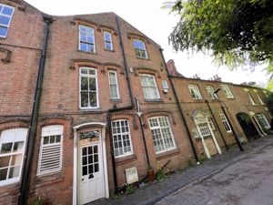 Photo 1- click for photo gallery